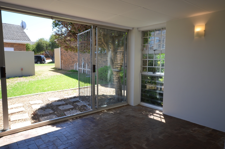 2 Bedroom Property for Sale in Kenridge Western Cape